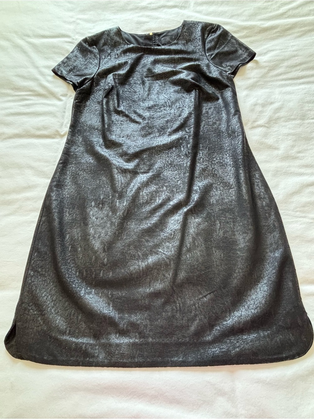 NWOT! Banana Republic / BR Monogram Sueded Short-Sleeve Dress